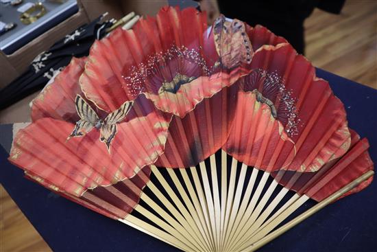 Two misers purses, a dolls silk, a lace and carved ivory parasol and four gauze fans